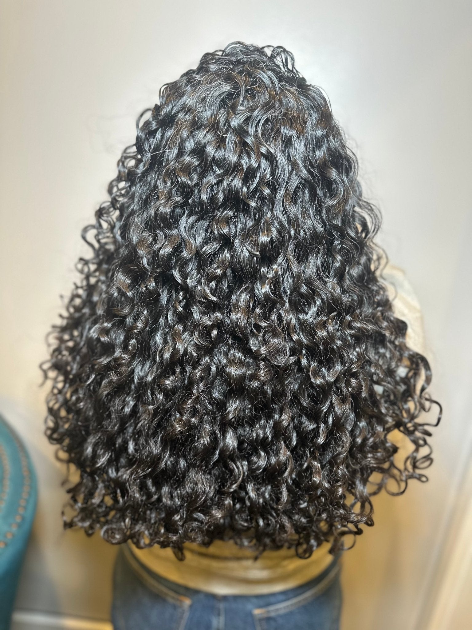 Mia Wagner Salon - Quality Leave - In Conditioner - Detangling and Nourishes  - Mia Wagner Salon