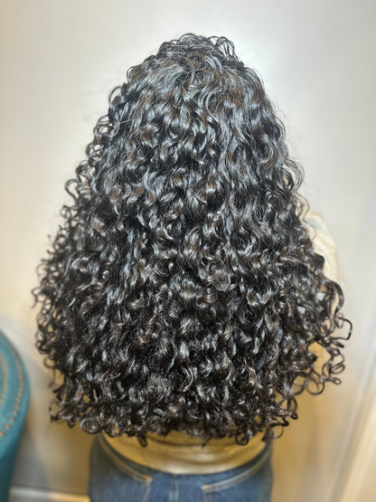 Mia Wagner Salon - Quality Leave - In Conditioner - Detangling and Nourishes  - Mia Wagner Salon