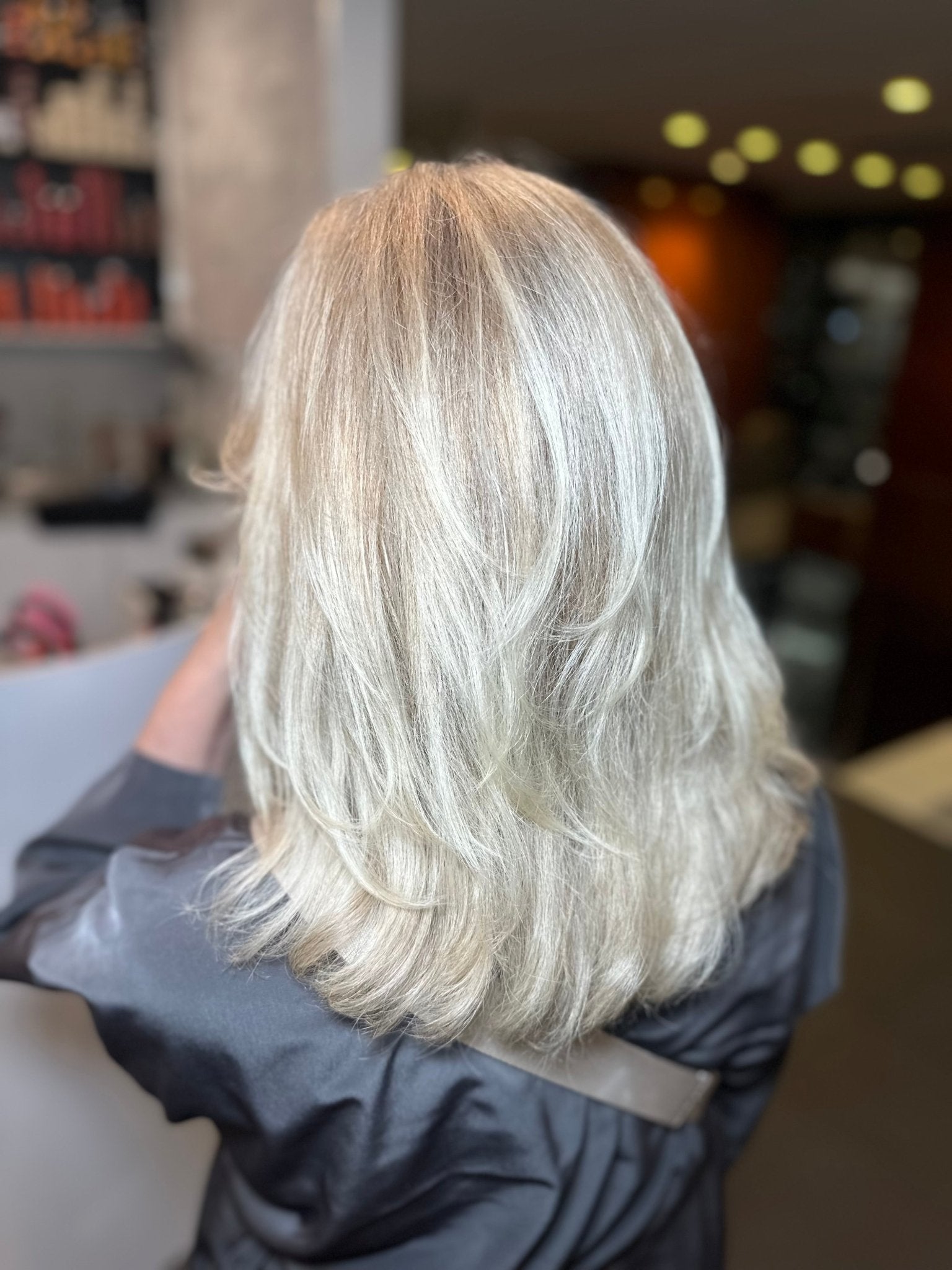 Violet Shampoo – Sulfate‑Free, Vegan Color‑Toning for Blondes & Grays - Mia Wagner Salon
